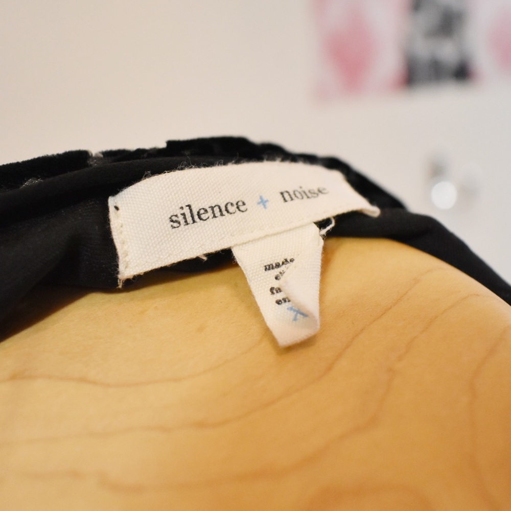 Silence & Noise Open Back Black Tunic - image 8